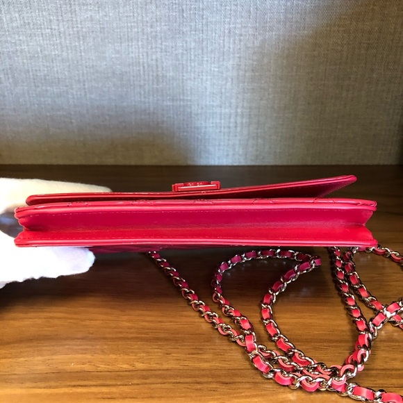 CHANEL pink patent BOY WOC BAG - Picture 10 of 13